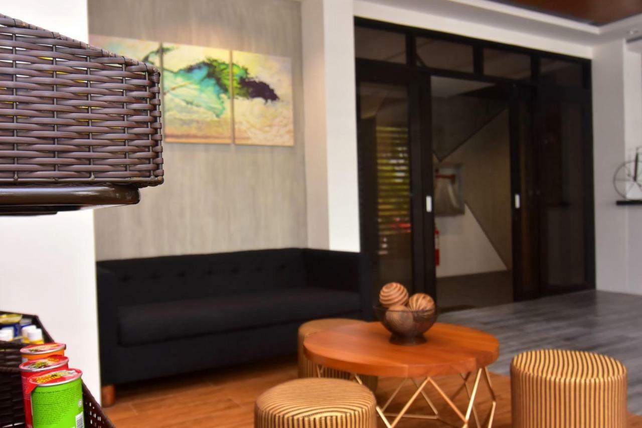 Andeo Suites Angeles Zewnętrze zdjęcie